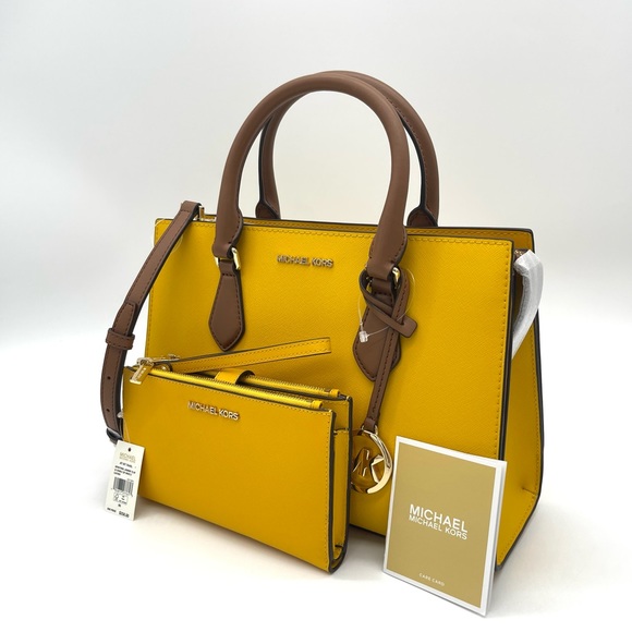 Michael Kors Sheila Medium Satchel Crossbody Bag & Double Zip Wallet Wristlet - Picture 3 of 12